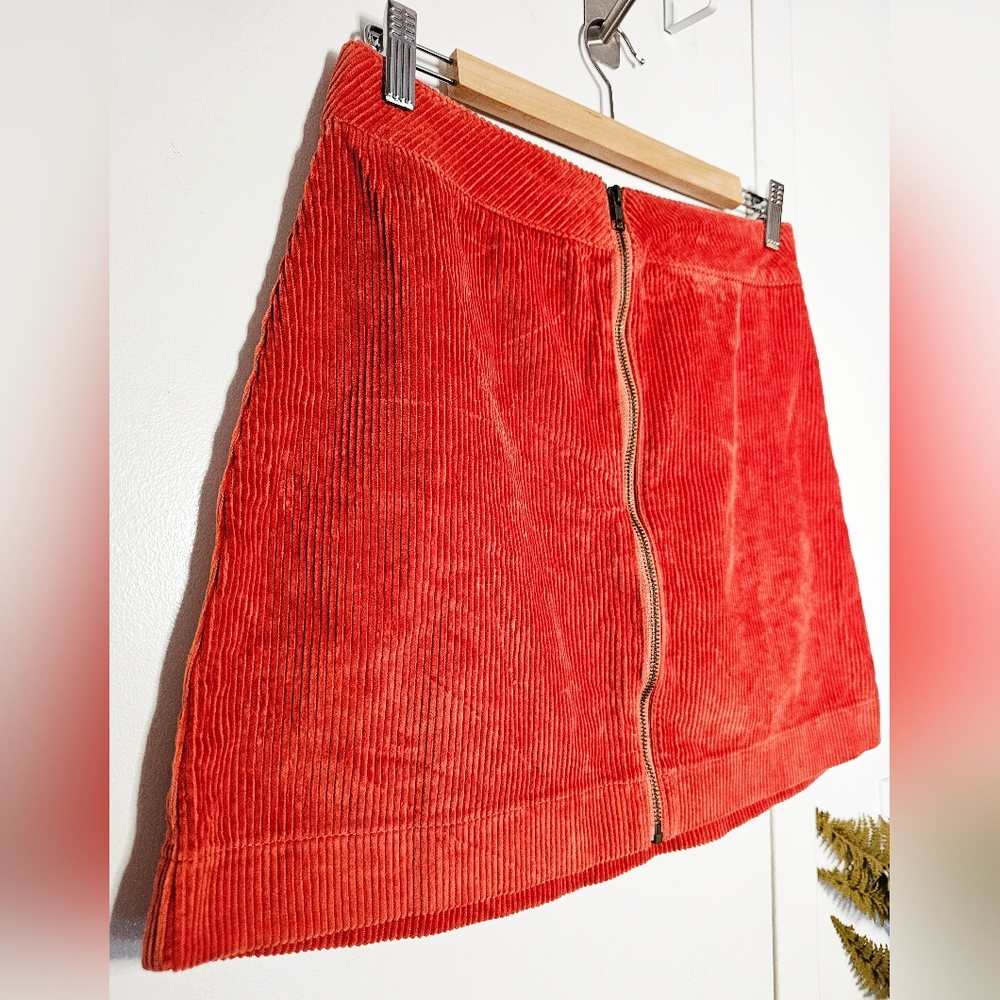 American Apparel Orange Corduroy Front Zip High Waist Mini Skirt - Picture 3 of 15